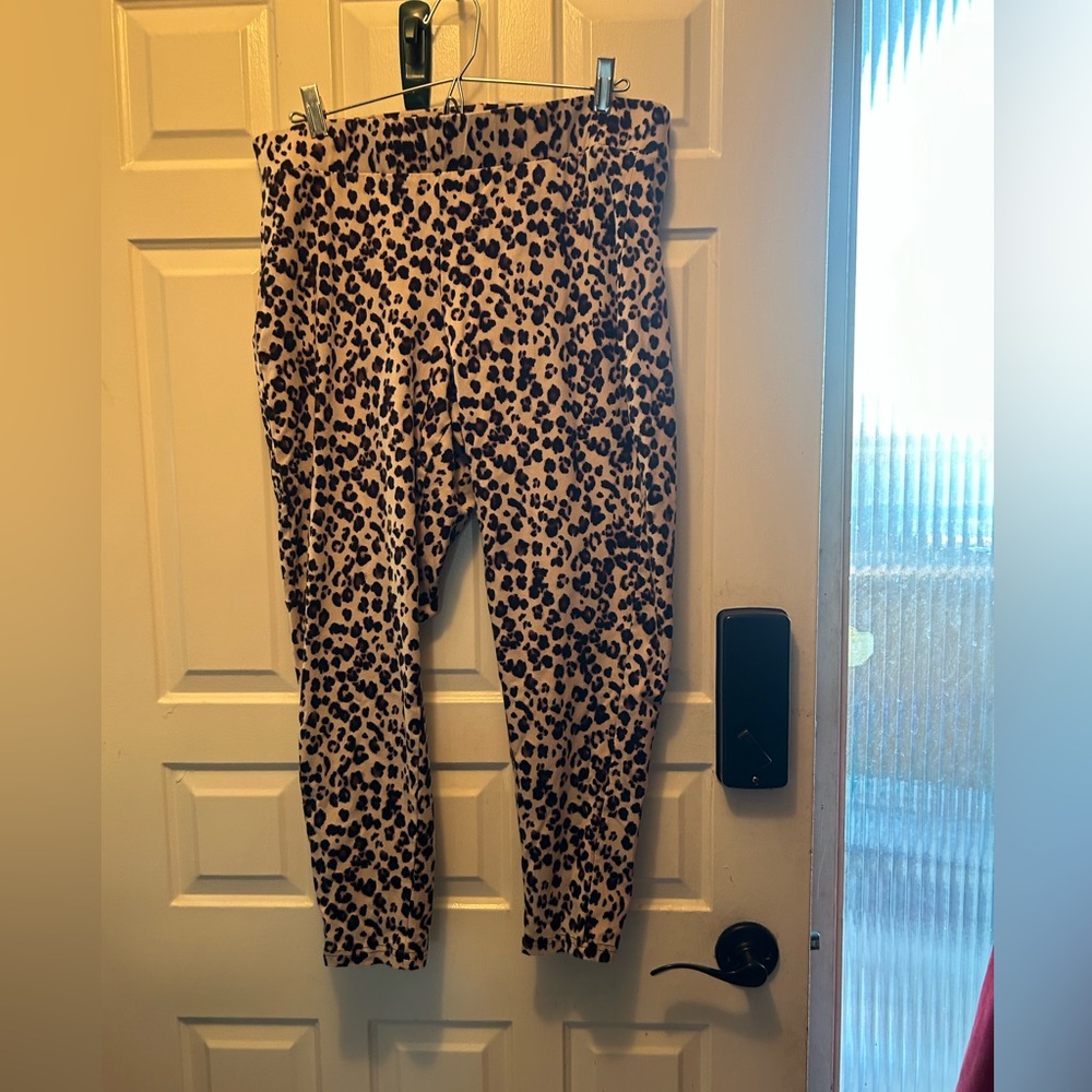Torrid Leopard Print Leggings